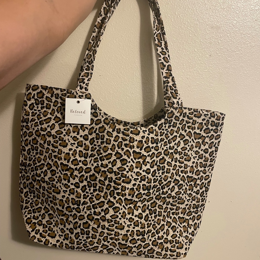 Super cute Leopard print cloth tote! 🐆 Brand new!